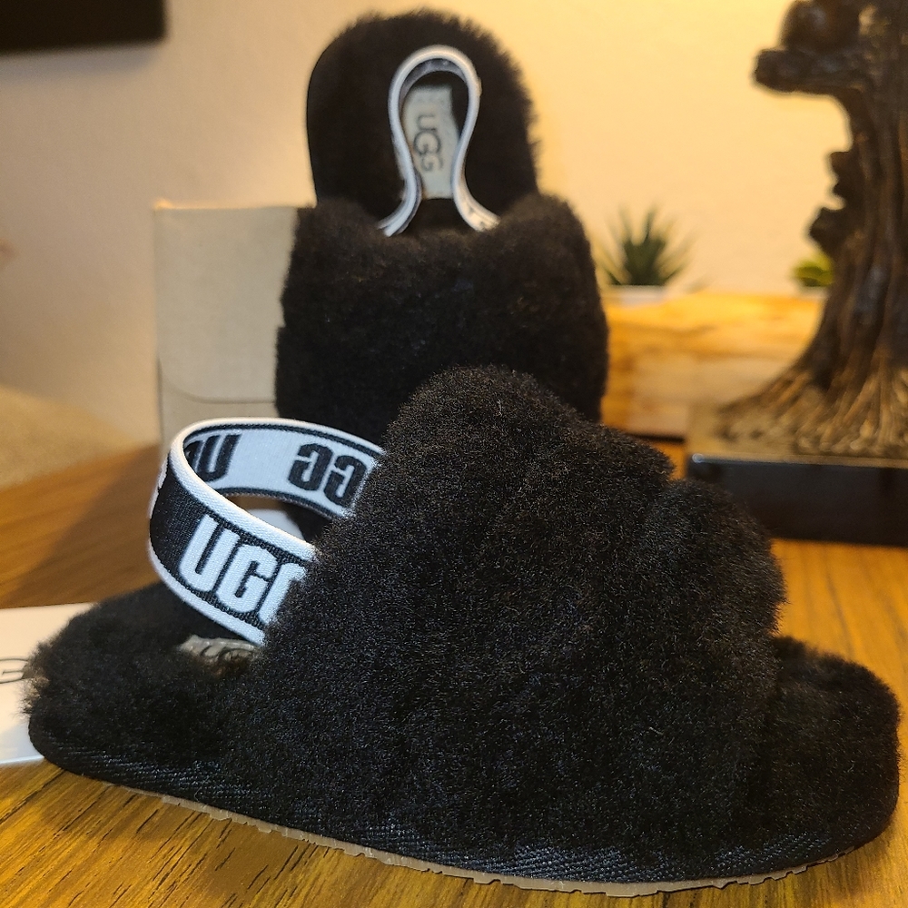 👶 UGG Fluff Slide - Child Size